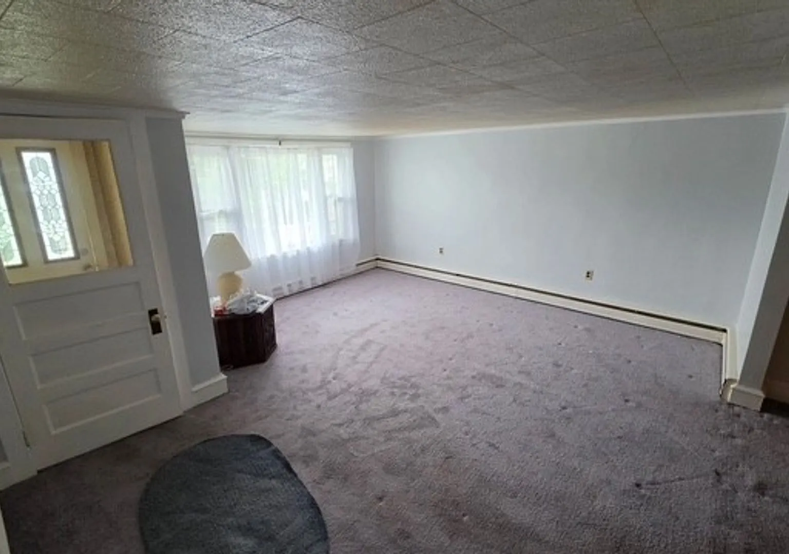 3 bedroom 1.5 bathroom — Photo 2