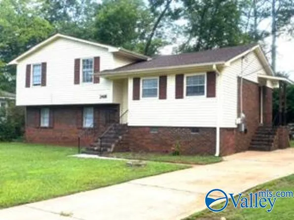 2416 Redmont Rd NW, Huntsville, AL 35810
