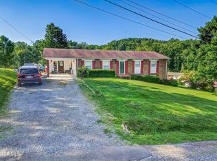110 Circle Dr, Surgoinsville, TN 37873