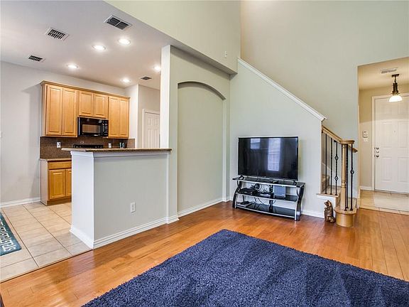 5th image of 4105 Egret Ln