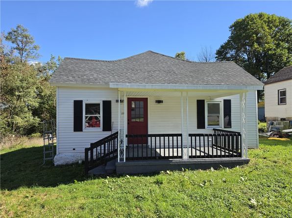 226 2nd St