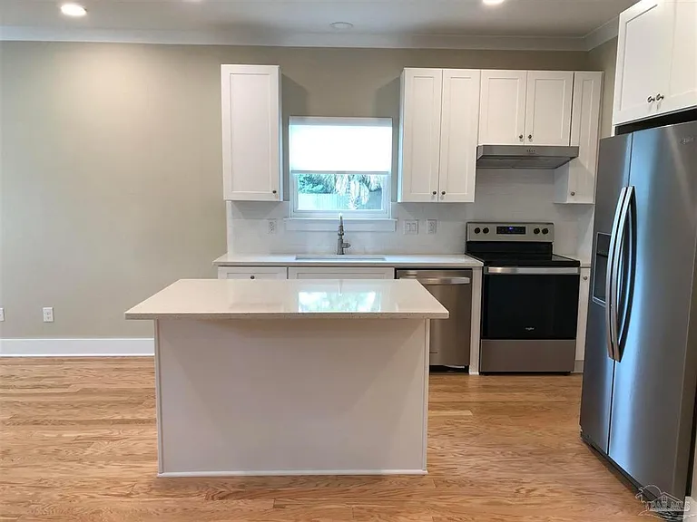 1602 E Maxwell St #B — Photo 4