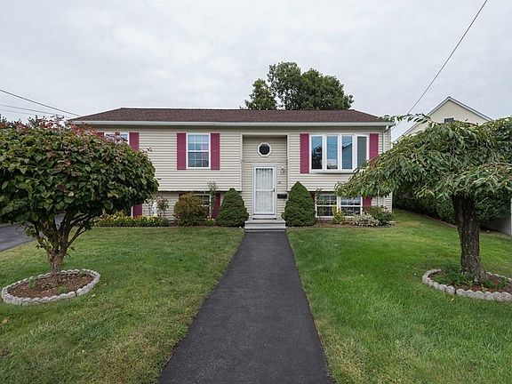 2nd image of 20 Gibson Cir