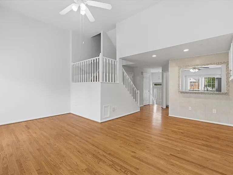 13937 Middle Creek Pl — Photo 8
