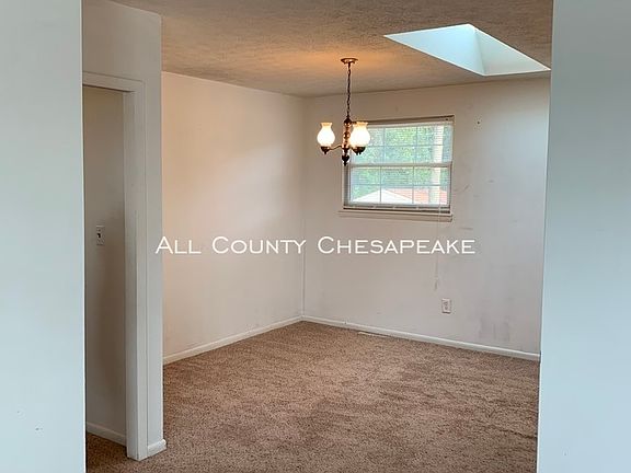 3rd image of 1517 Honeysuckle Dr