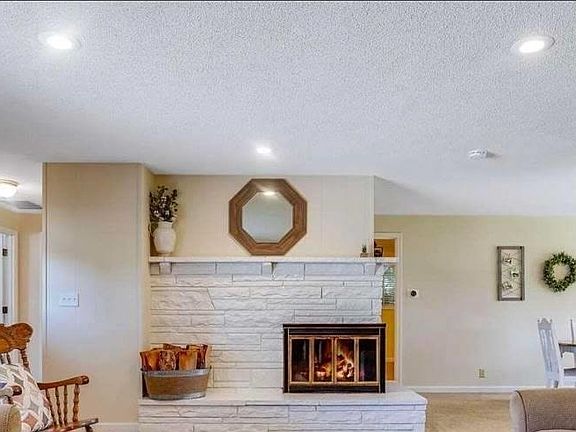 4th image of 4566 46th Ave NE