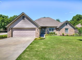 2125 Turtle Crk, Bartlesville, OK 74006