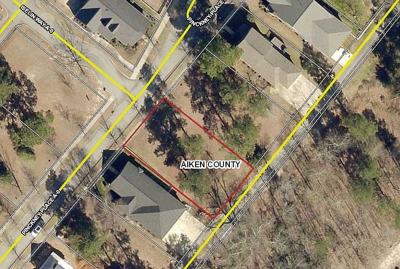 2nd image of 204 Pinckney Pl
