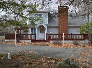 6304 Ventnor Dr, Tobyhanna, PA