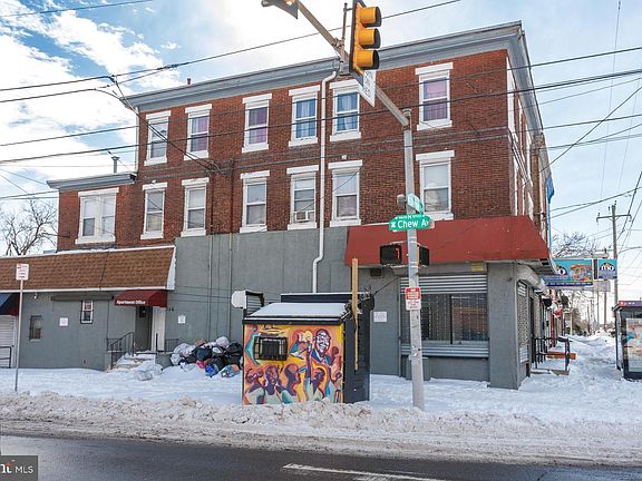 3rd image of 746 E Chelten Ave