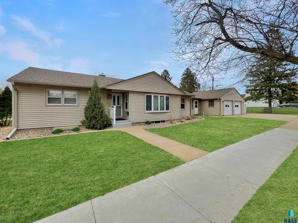 1516 S West Ave, Sioux Falls, SD 57105