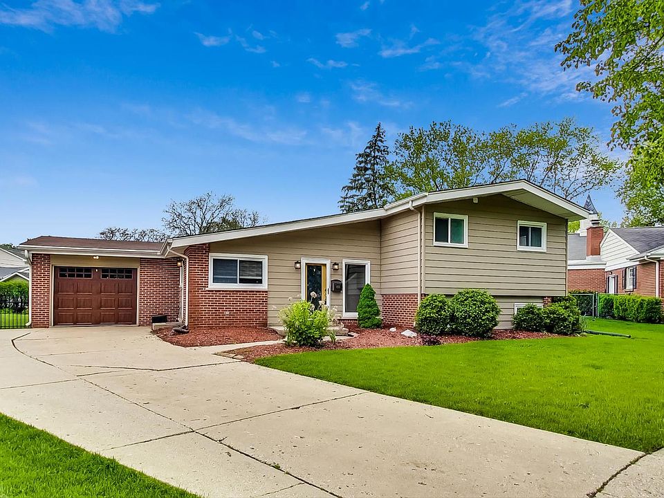 1st image of 1315 W Leona Ter