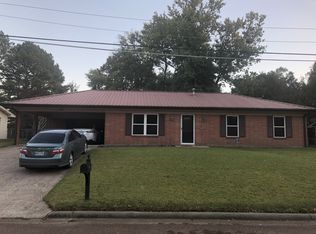 102 Belva Dr, Vicksburg, MS 39180