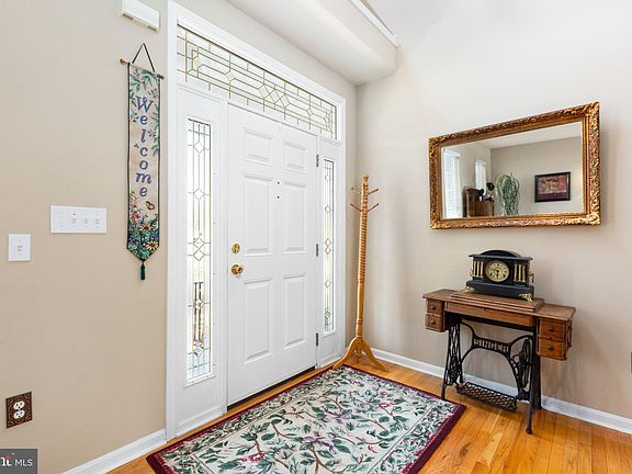 5th image of 10729 Villa Way