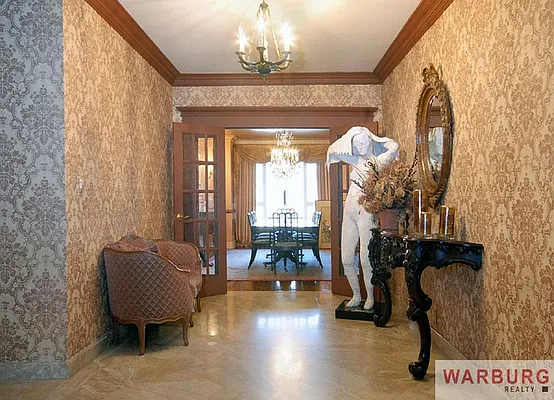 Sold by Warburg | media 2