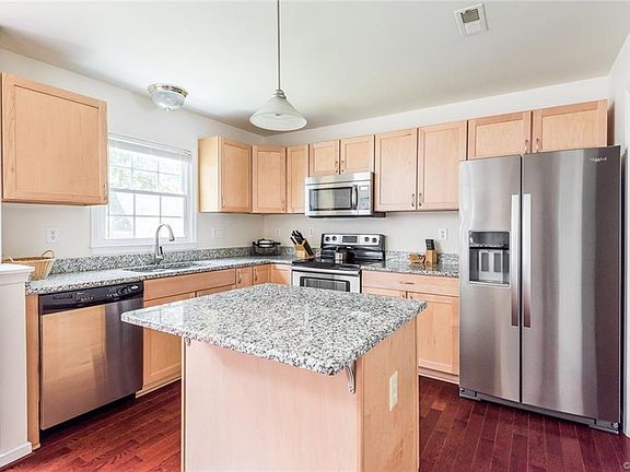 5th image of 9029 Wildtree Dr
