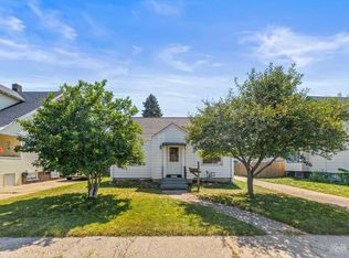 2111 27th St, Kenosha, WI 53140