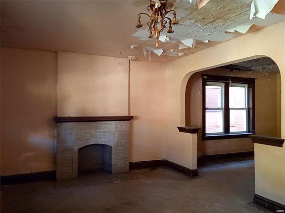 3rd image of 5132 Lexington Ave
