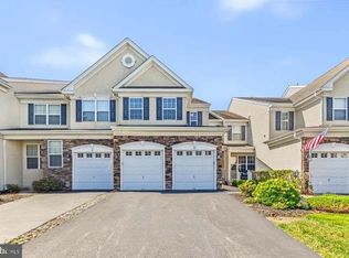 19 Wharton Dr, Glen Mills, PA 19342