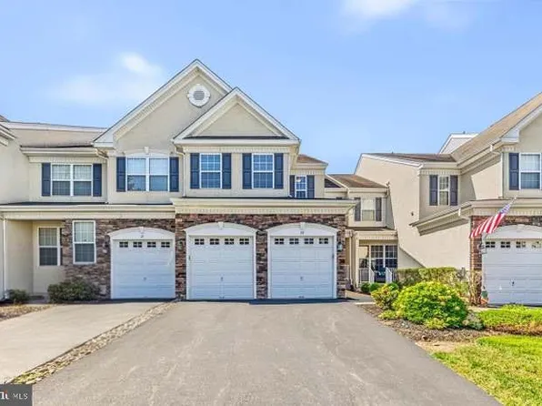 19 Wharton Dr, Glen Mills, PA 19342