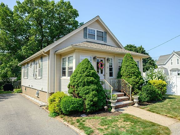 3rd image of 57 Columbus Ave
