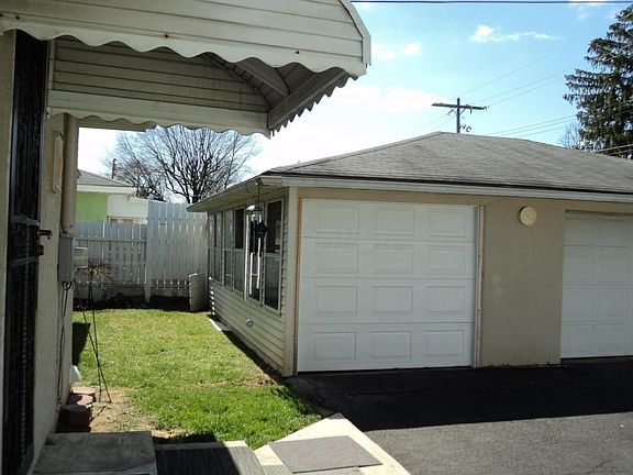 4th image of 811 Miriam Dr W
