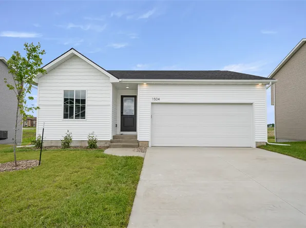 1504 E Girard Ave, Indianola, IA 50125