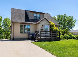 790 Kane St, Dubuque, IA 52001