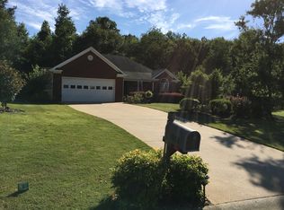 1038 Easy St, Winder, GA 30680