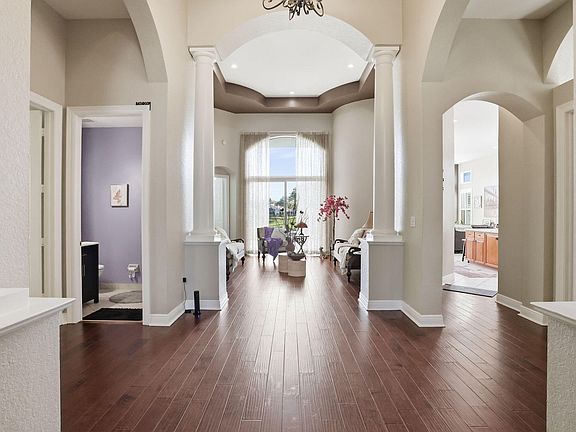 4th image of 19360 Skyridge Circle