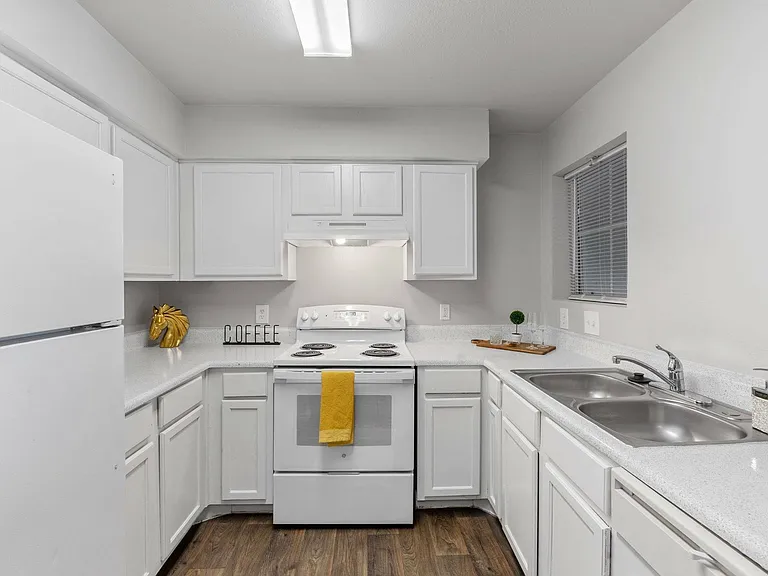 Modern Kitchen in Fort Branch at Truman's Landing, Austin, TX _ Spacious and Stylish