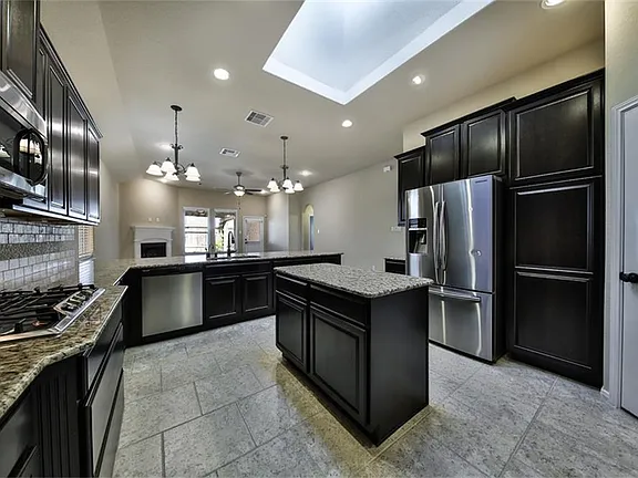 18106 Roebling Ct, Houston, TX 77044 | Zillow
