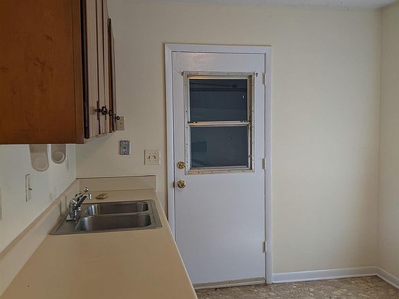 4th image of 14021 Wyandotte Dr SW