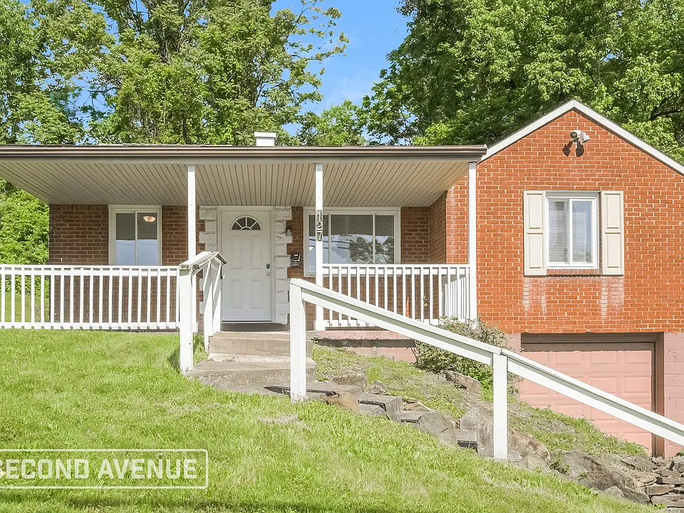 127 Stowe Dr