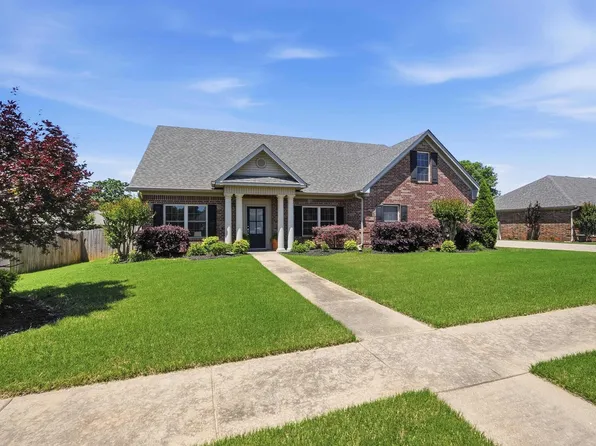 5217 Murifield Dr, Benton, AR 72019