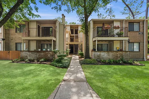 3500 Tangle Brush Dr Photo 1