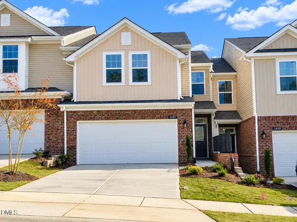 1422 Glenwater Dr, Cary, NC 27519