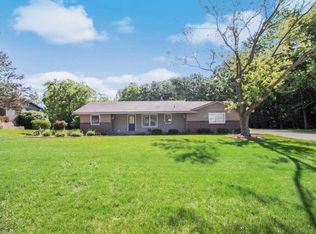3320 Olderidge Dr NE, Grand Rapids, MI 49525