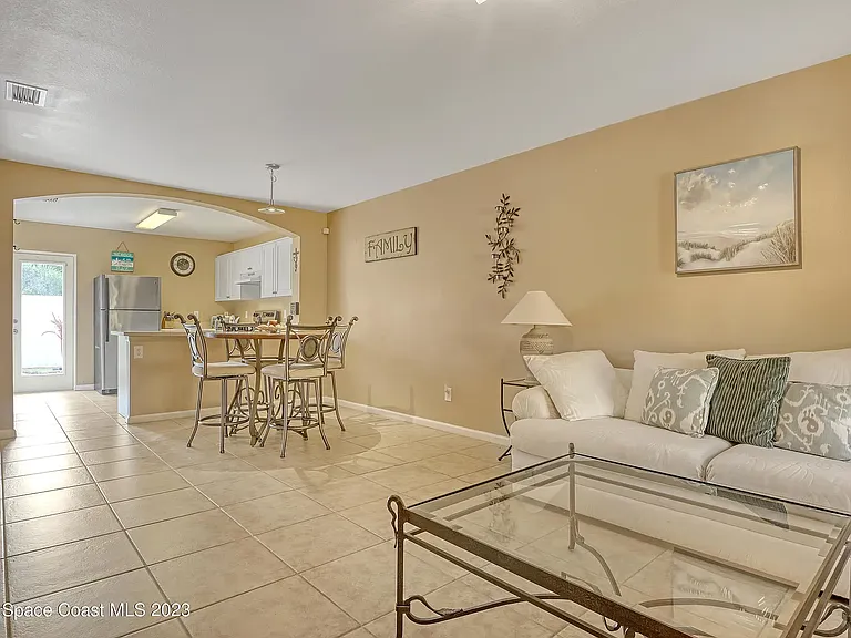 990 Luminary Cir #103 — Photo 3