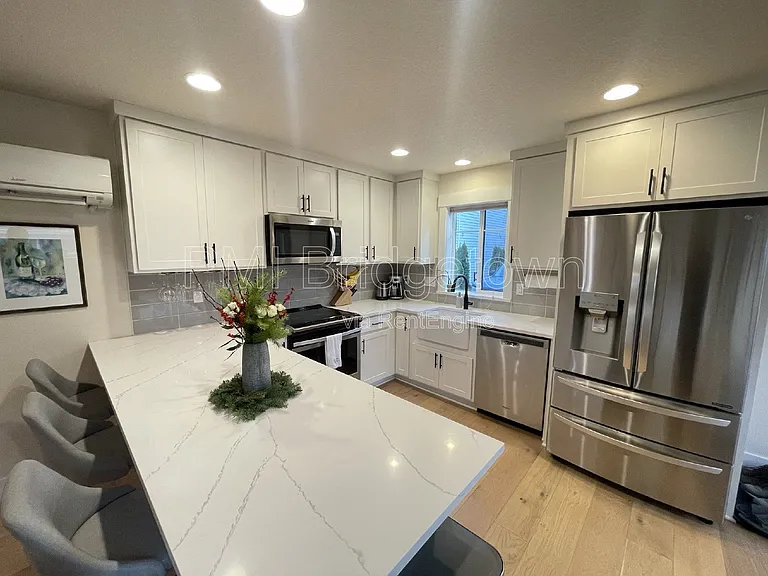 6517 SE Woodstock Blvd #B — Photo 6