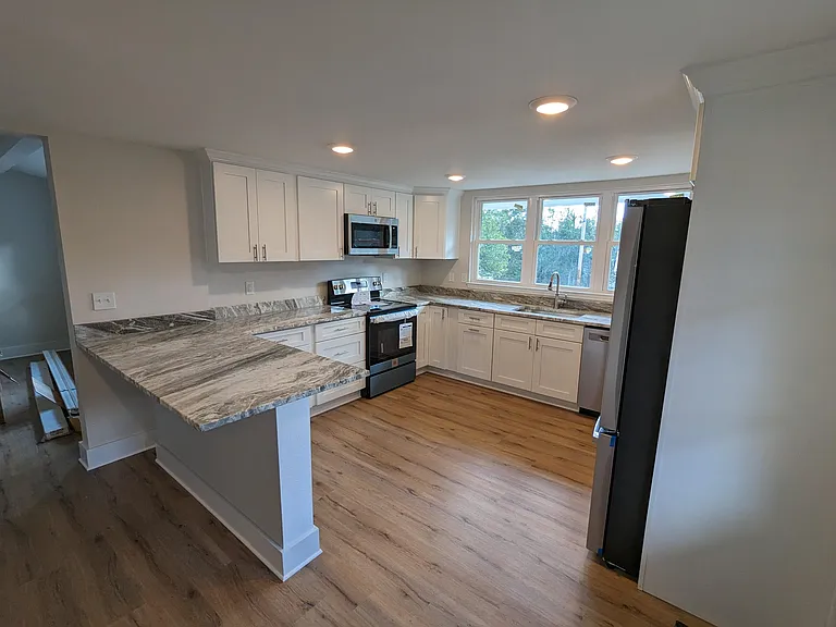 170 W Cherokee St — Photo 11