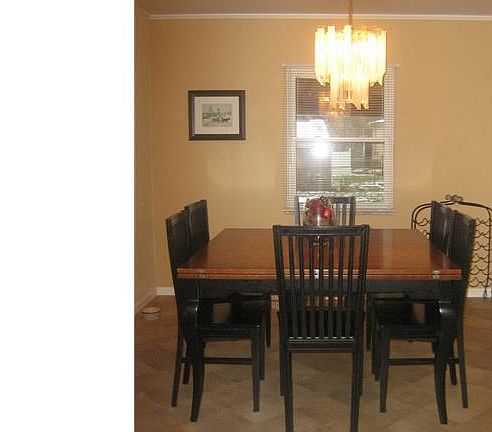 4th image of 1119 Madrid Dr