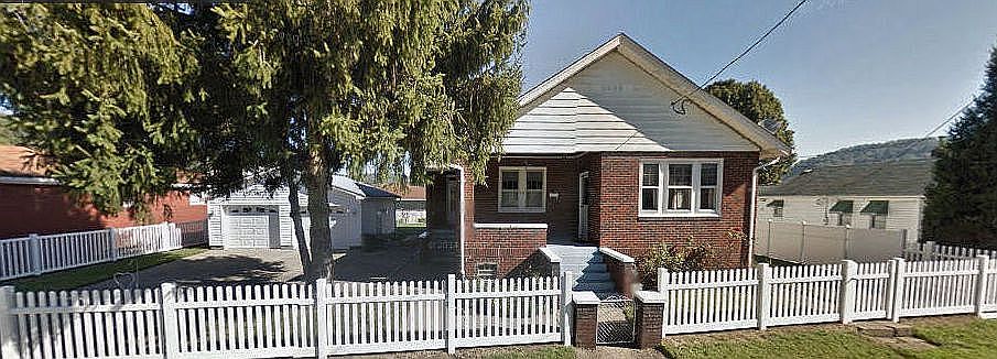 1st image of 216 Arn Ave