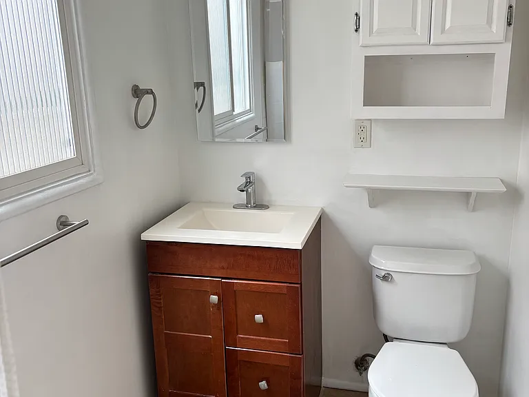 315 Longfellow Ave — Photo 6