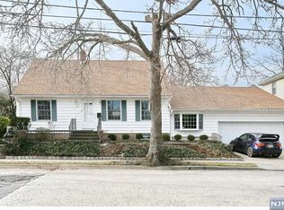 44 Luke Ave, Bergenfield, NJ 07621