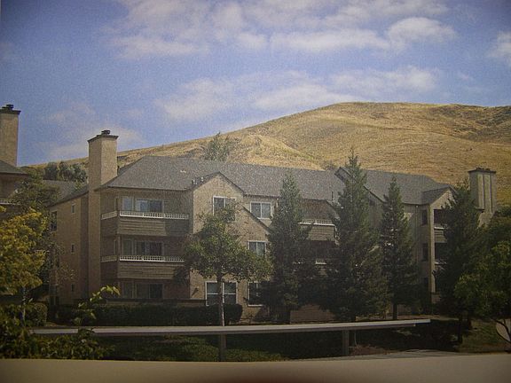 3rd image of 29573 Highgate Dr APT 123