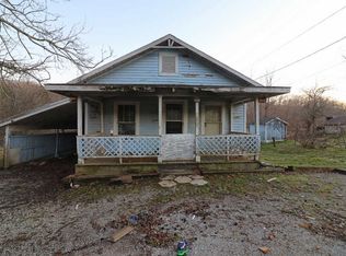 820 Dexter Laxton Rd, Oneida, TN 37841