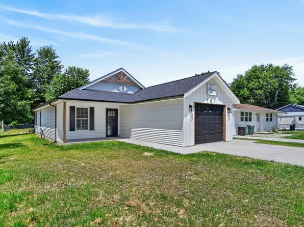 107 Harlan St, Osgood, IN 47037