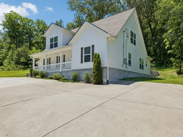 1016 Forestwood Rd, Ashland City, TN 37015