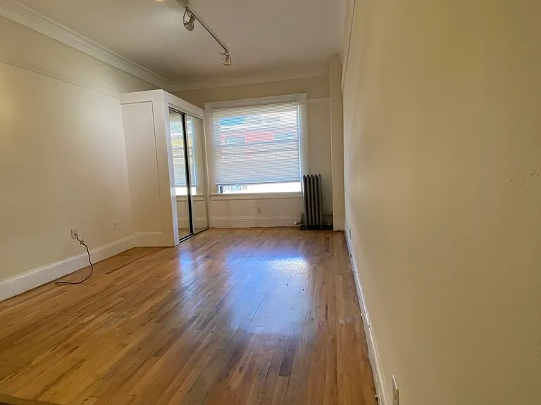 1461 Alice Street — Photo 13